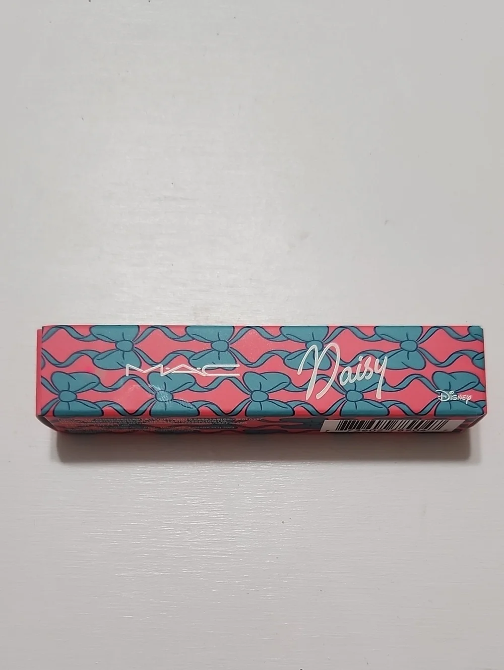 MAC Out On The Town Daisy Lipglass